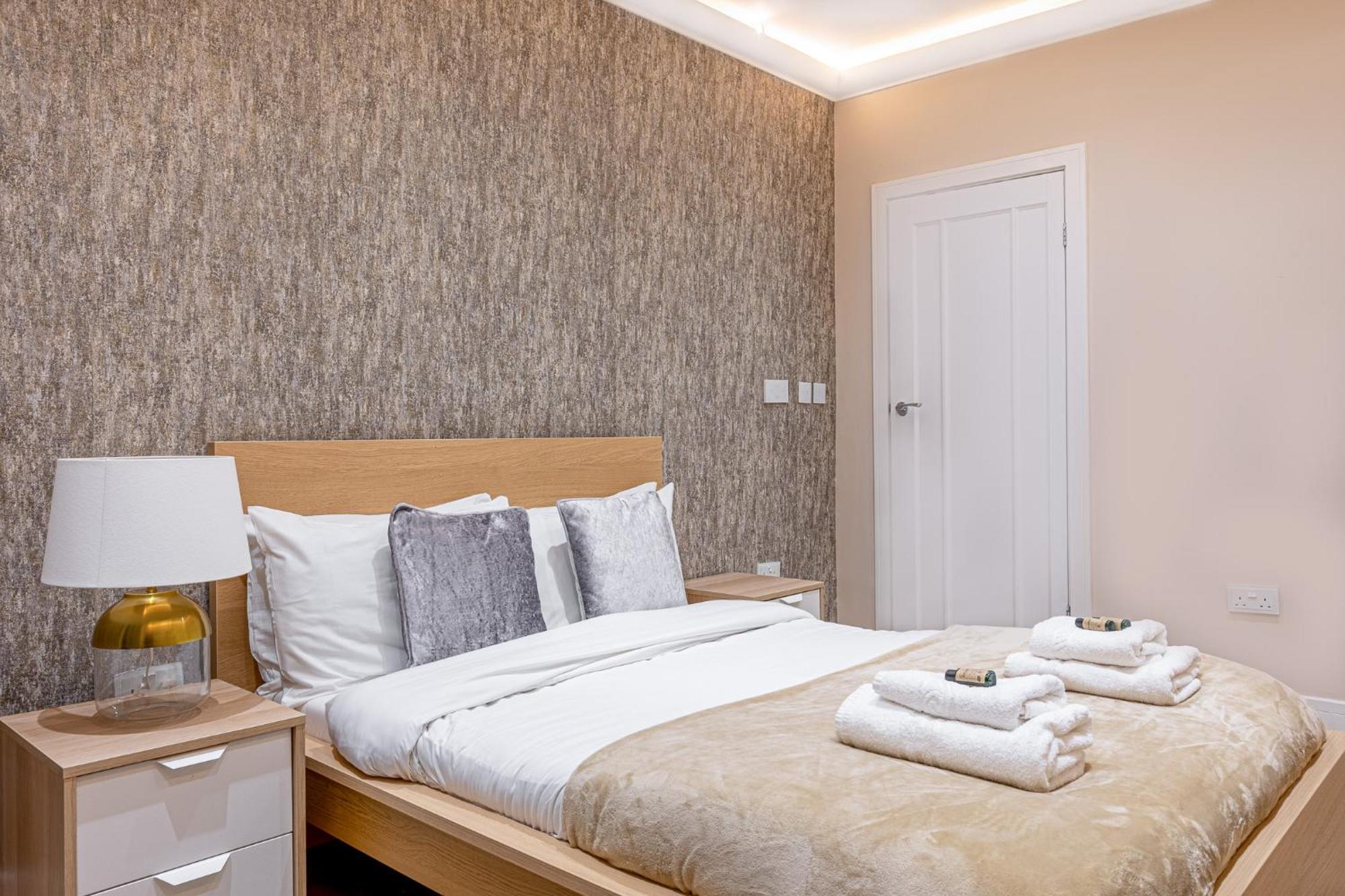 Modern 4 Bdr 3 Bth Apt Minutes From Edgware Road London Exterior photo